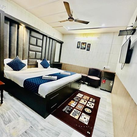 Hotel Sheela, 100M From Taj Mahal Agra  Kültér fotó