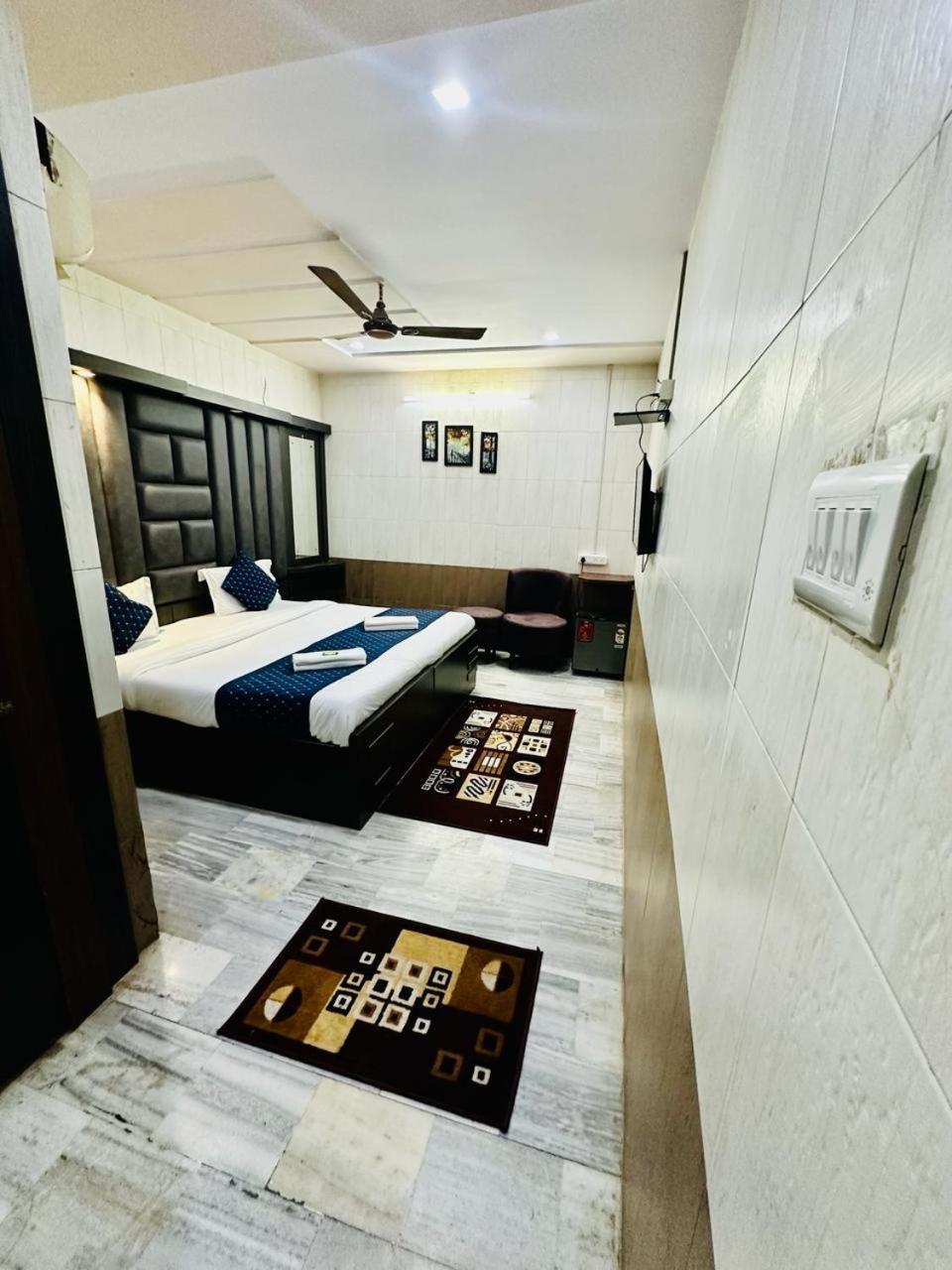 Hotel Sheela, 100M From Taj Mahal Agra  Kültér fotó