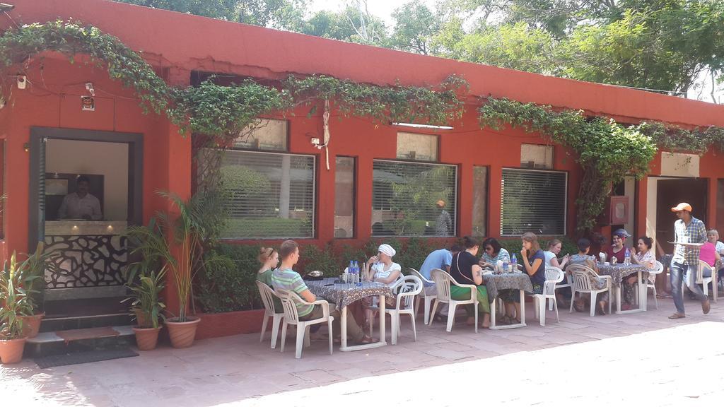Hotel Sheela, 100M From Taj Mahal Agra  Kültér fotó