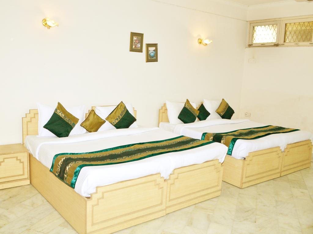 Hotel Sheela, 100M From Taj Mahal Agra  Kültér fotó