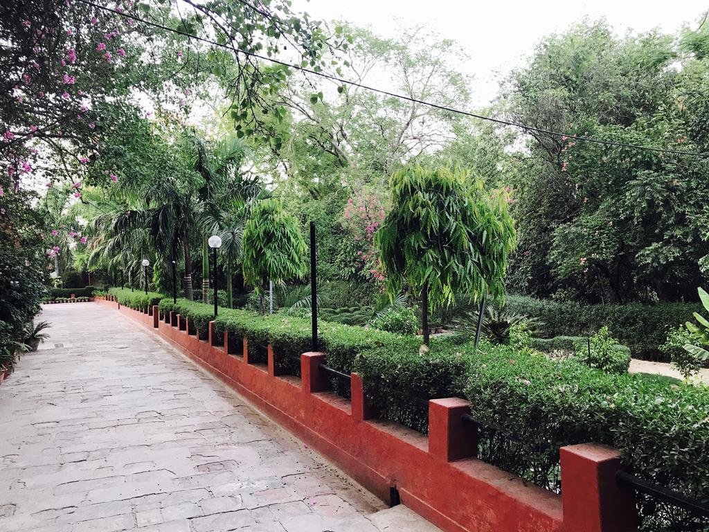 Hotel Sheela, 100M From Taj Mahal Agra  Kültér fotó