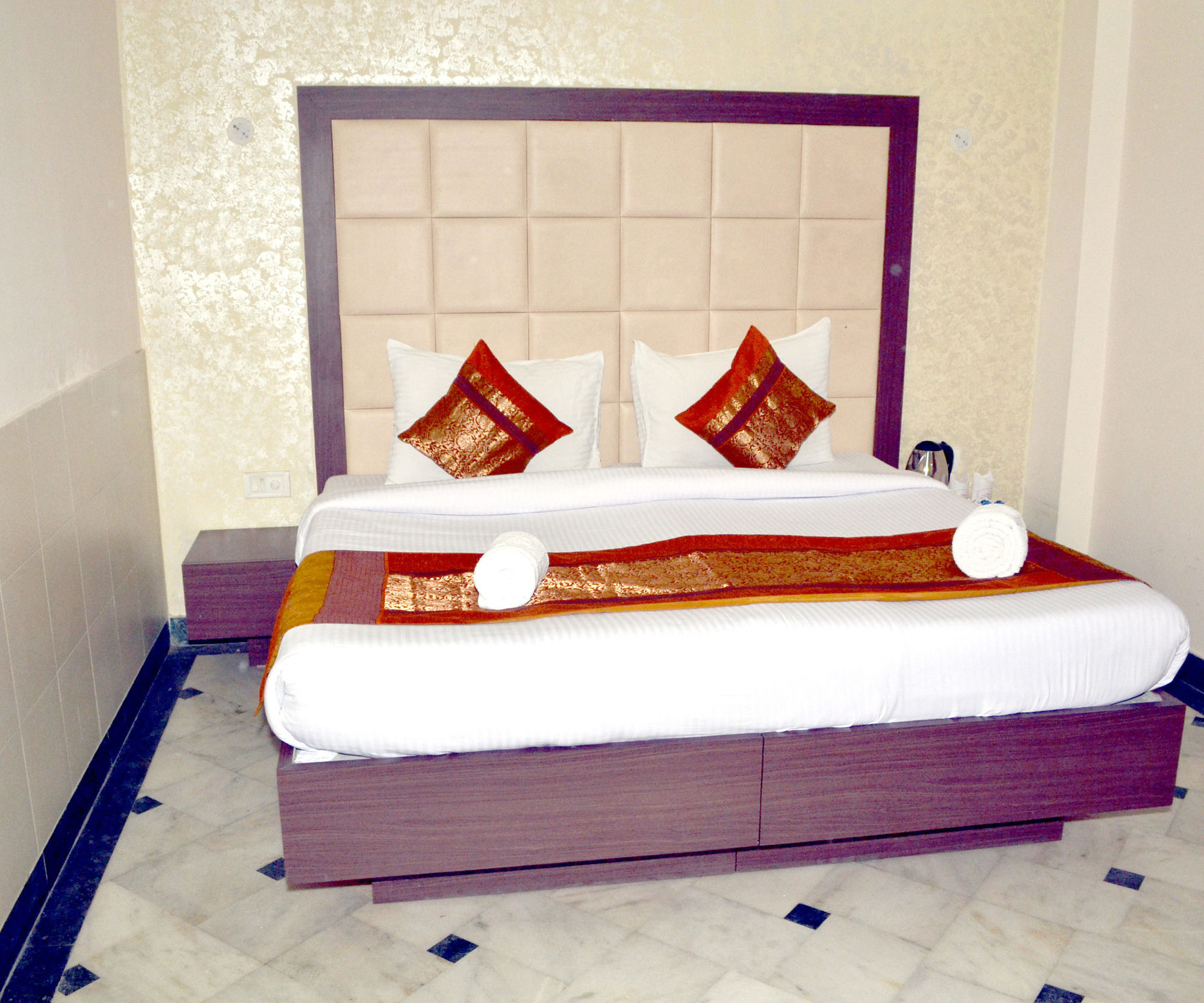 Hotel Sheela, 100M From Taj Mahal Agra  Kültér fotó